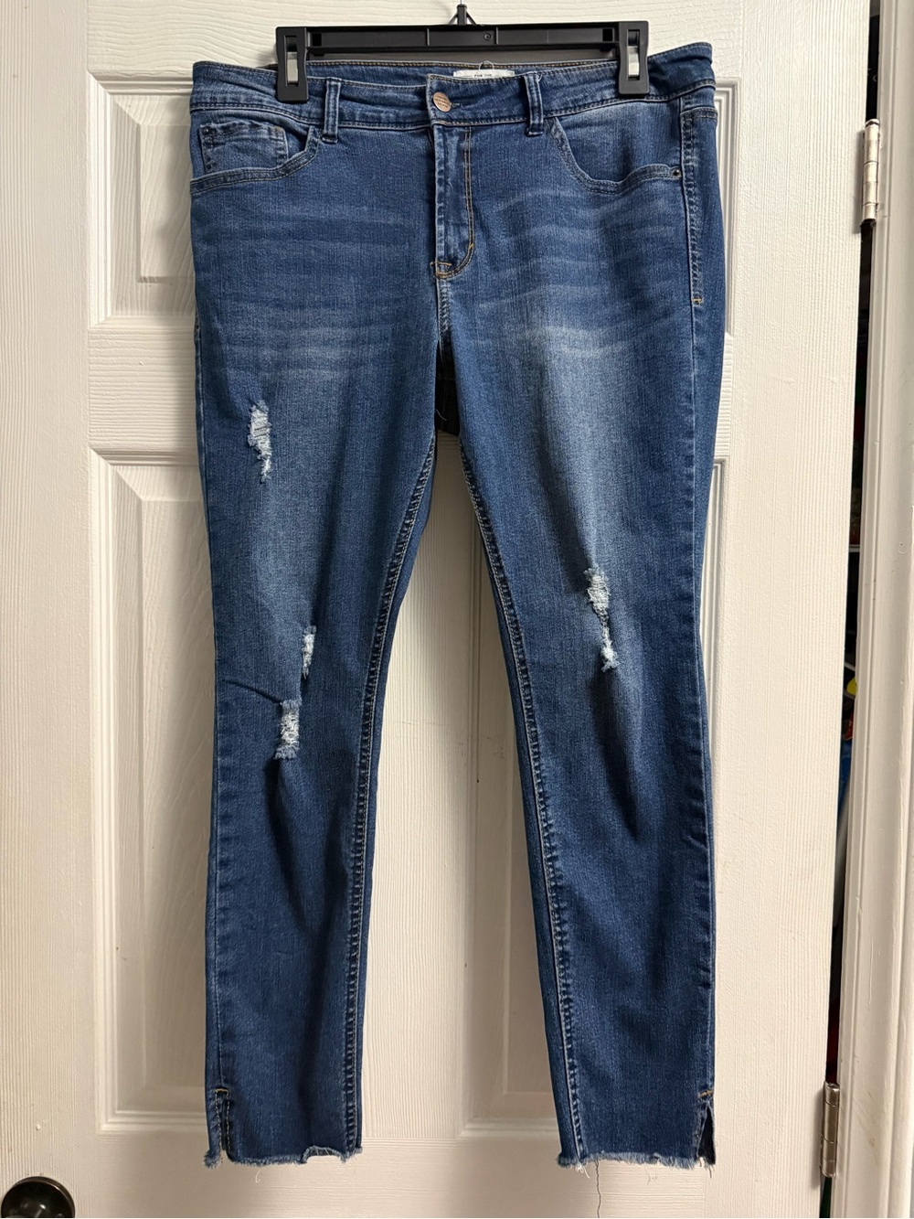 For The Republic Distressed Skinny Jeans Size 12